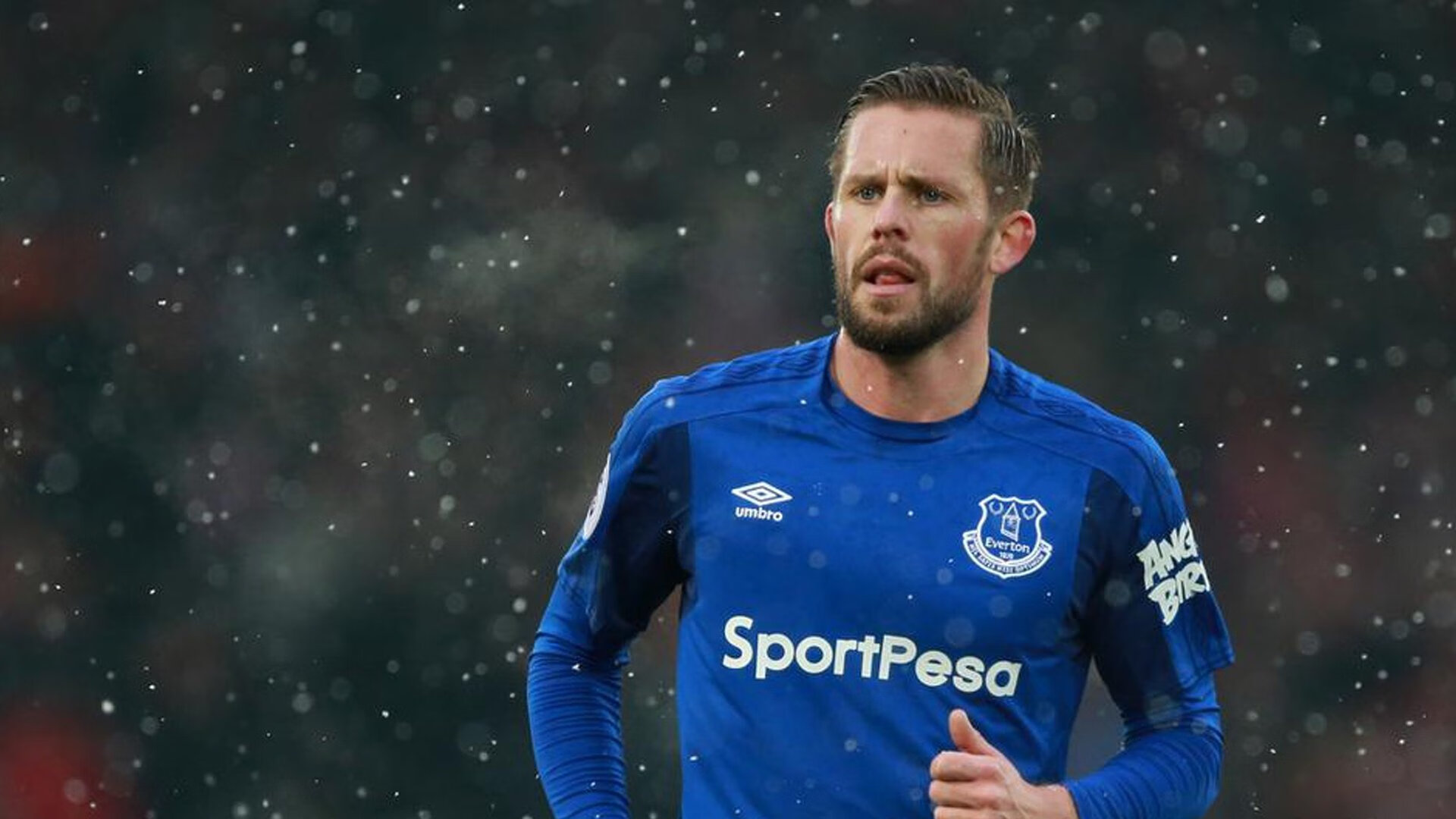 开云网站-五大联赛球员心态起伏所带来的赛季表现波动规律，五大联赛各位置赛季十佳球员